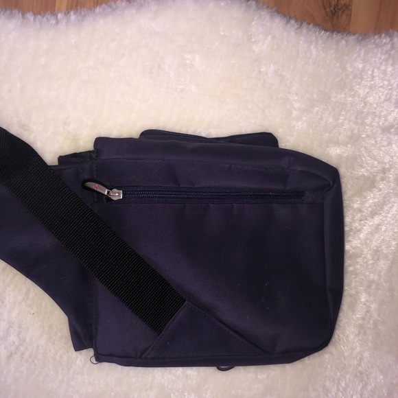 Travelon crossbody - Picture 6 of 7